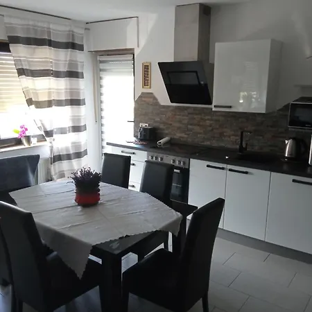 Apartment Haus Elena *