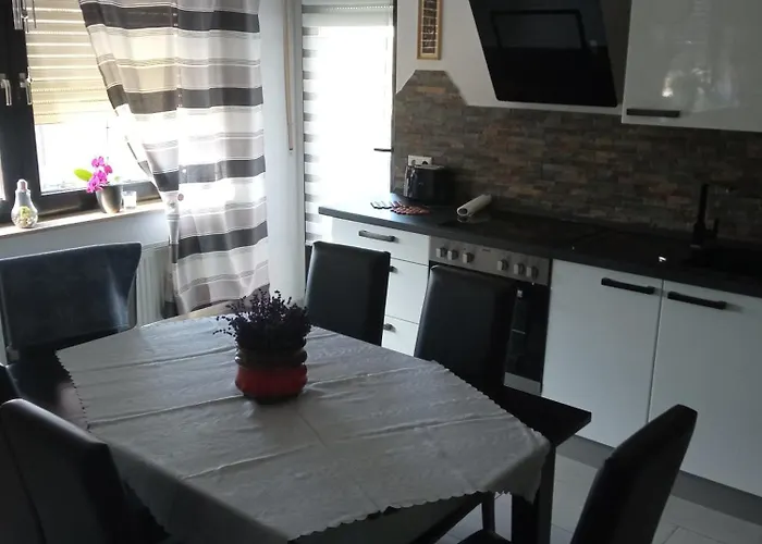 Apartament Haus Elena *